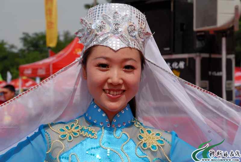 <em>回族少女</em>_人物生活_穆斯林在线