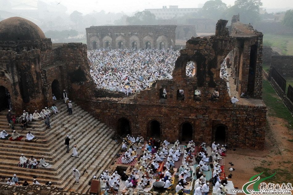 印度穆斯林迎接宰牲节
