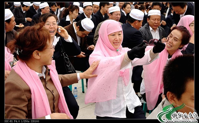 咱姊妹今儿也秀一把穆斯林盖头秀