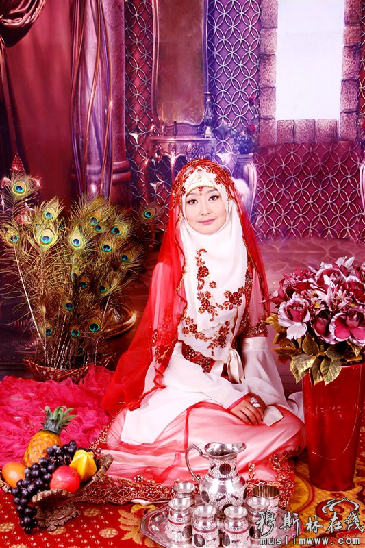 一组唯美的穆斯林婚纱写真 。哈匕拜
