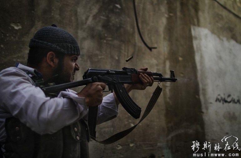 美国摄影师Javier Manzano凭“阿勒颇之困”系列作品获得突发新闻类组照三等奖。(图片来源：WPP)
