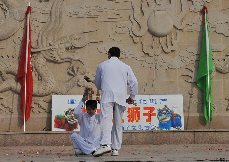 河南周口市举办少数民族传统文化暨清真食品展. 祥摄影 