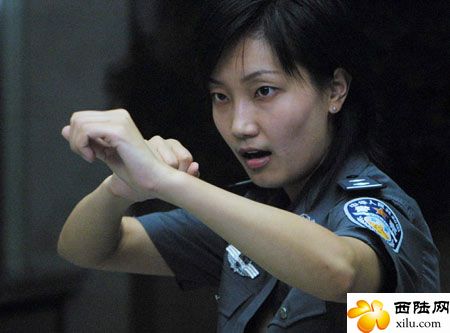 中国第一女保镖边梅 功夫了得相貌出众