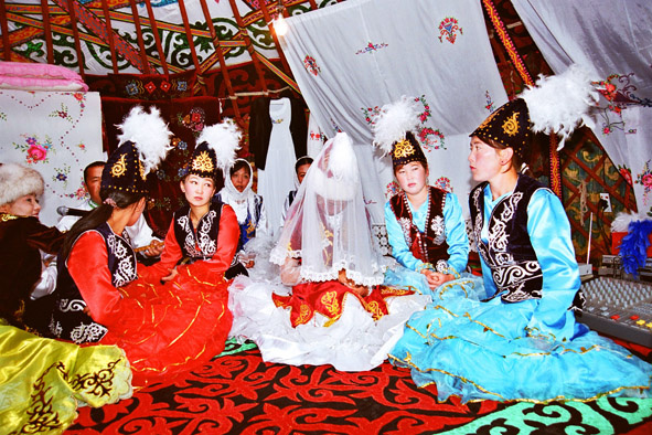 哈萨克族婚礼仪式组照。伊犁清风 