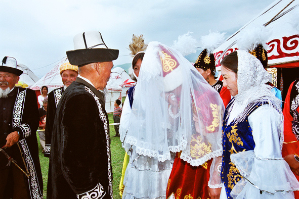 哈萨克族婚礼仪式组照。伊犁清风 