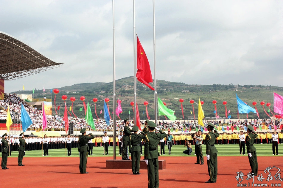 张家川回族自治县成立60周年庆祝大会隆重举行（高清组图）