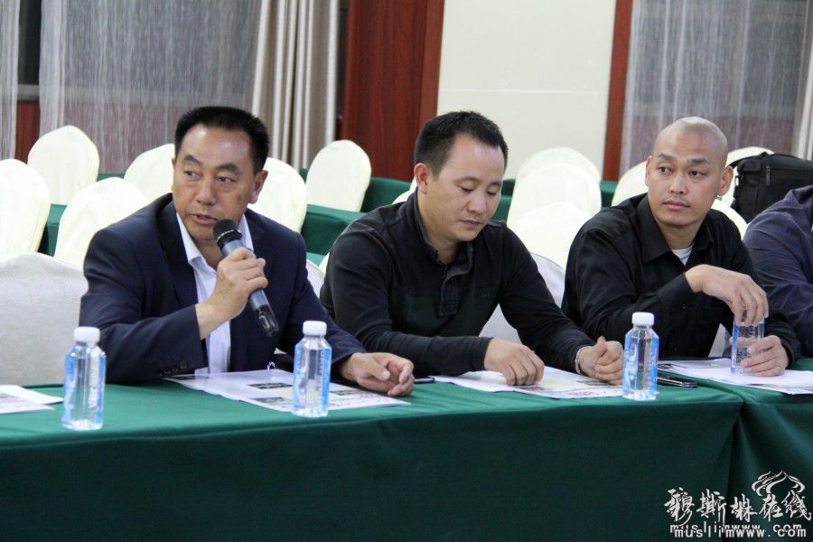 2013年8月28日，由中国回族学会和青海回族撒拉族救助会共同举办的，第21次全国回族学研讨会暨第4次全国回族企业家论坛在青海省会议中心盛大开幕。8月29日晚青海省商务厅与浙江青海义乌商会邀请来宁的部分回族企业家代表，在西宁大厦举行座谈会，共话回族企业发展之路。