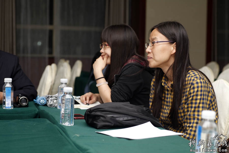 2013年8月28日，由中国回族学会和青海回族撒拉族救助会共同举办的，第21次全国回族学研讨会暨第4次全国回族企业家论坛在青海省会议中心盛大开幕。8月29日晚青海省商务厅与浙江青海义乌商会邀请来宁的部分回族企业家代表，在西宁大厦举行座谈会，共话回族企业发展之路。