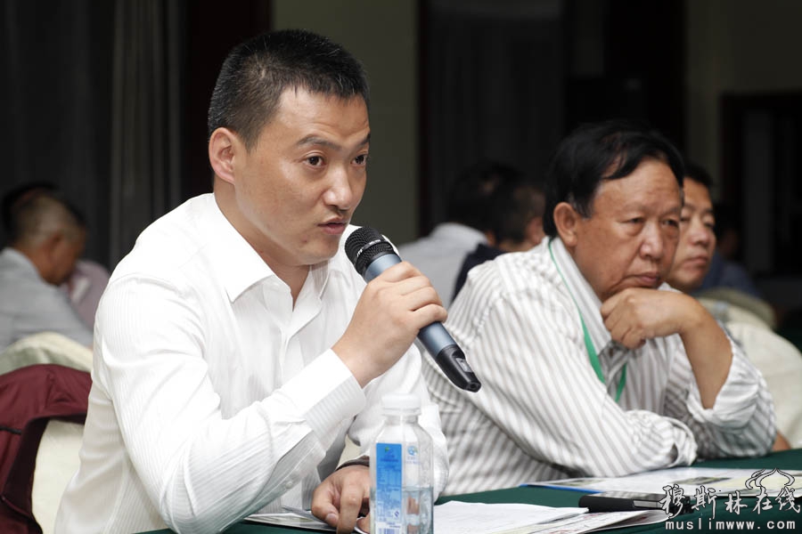 2013年8月28日，由中国回族学会和青海回族撒拉族救助会共同举办的，第21次全国回族学研讨会暨第4次全国回族企业家论坛在青海省会议中心盛大开幕。8月29日晚青海省商务厅与浙江青海义乌商会邀请来宁的部分回族企业家代表，在西宁大厦举行座谈会，共话回族企业发展之路。