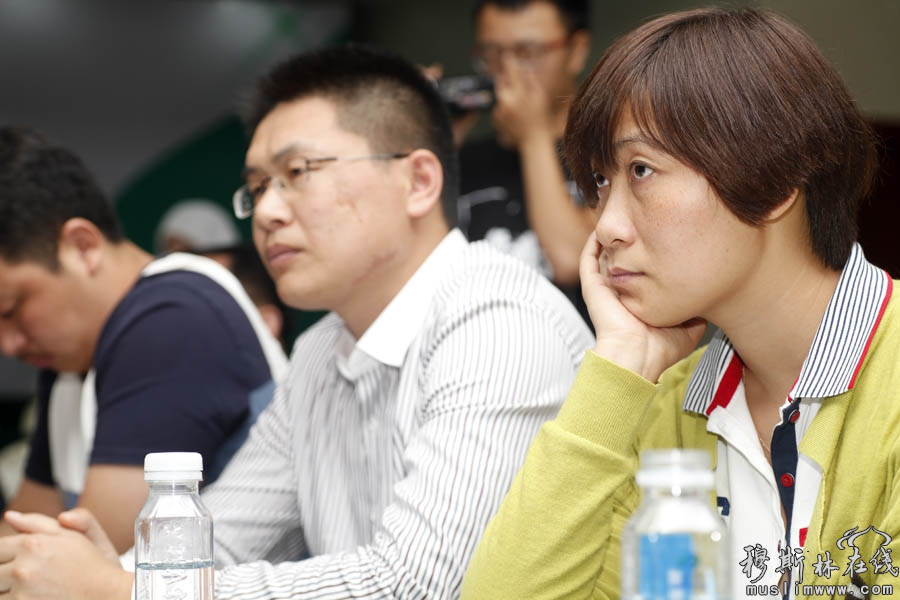 2013年8月28日，由中国回族学会和青海回族撒拉族救助会共同举办的，第21次全国回族学研讨会暨第4次全国回族企业家论坛在青海省会议中心盛大开幕。8月29日晚青海省商务厅与浙江青海义乌商会邀请来宁的部分回族企业家代表，在西宁大厦举行座谈会，共话回族企业发展之路。