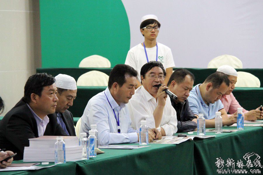 2013年8月28日，由中国回族学会和青海回族撒拉族救助会共同举办的，第21次全国回族学研讨会暨第4次全国回族企业家论坛在青海省会议中心盛大开幕。8月29日晚青海省商务厅与浙江青海义乌商会邀请来宁的部分回族企业家代表，在西宁大厦举行座谈会，共话回族企业发展之路。