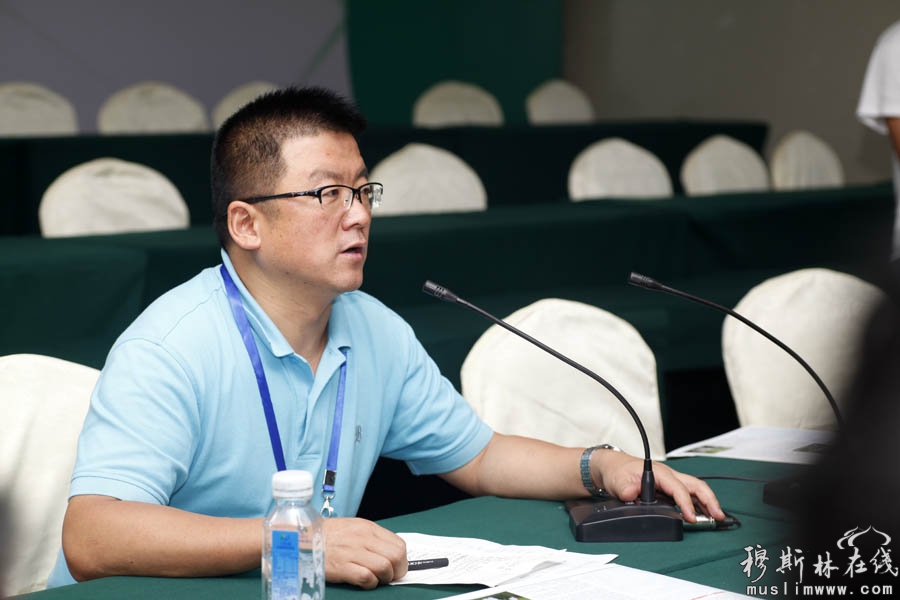 2013年8月28日，由中国回族学会和青海回族撒拉族救助会共同举办的，第21次全国回族学研讨会暨第4次全国回族企业家论坛在青海省会议中心盛大开幕。8月29日晚青海省商务厅与浙江青海义乌商会邀请来宁的部分回族企业家代表，在西宁大厦举行座谈会，共话回族企业发展之路。