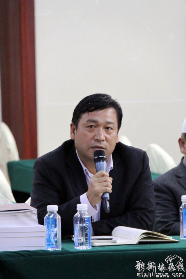 2013年8月28日，由中国回族学会和青海回族撒拉族救助会共同举办的，第21次全国回族学研讨会暨第4次全国回族企业家论坛在青海省会议中心盛大开幕。8月29日晚青海省商务厅与浙江青海义乌商会邀请来宁的部分回族企业家代表，在西宁大厦举行座谈会，共话回族企业发展之路。
