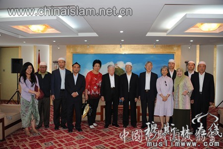 印尼前总统哈比比访问中国伊协