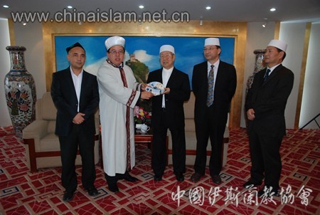 陈广元会长会见罗马尼亚总穆夫提