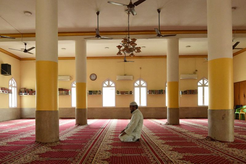 尼泊尔首都加德满都，佳麦清真寺。莱麦丹斋月第一天，佳麦清真寺只有一人完成礼拜。