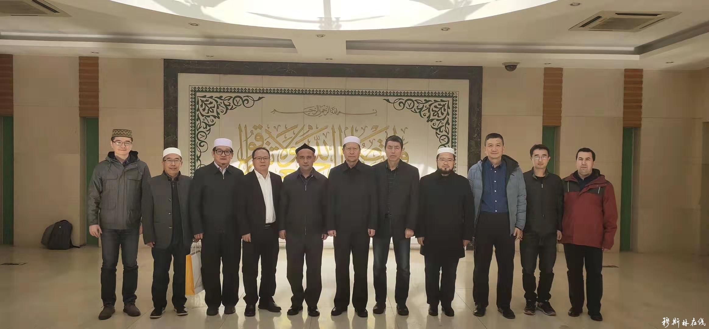 临夏州大河家清真寺教长马光月,青海省伊协副会长,西宁南关清真寺阿訇